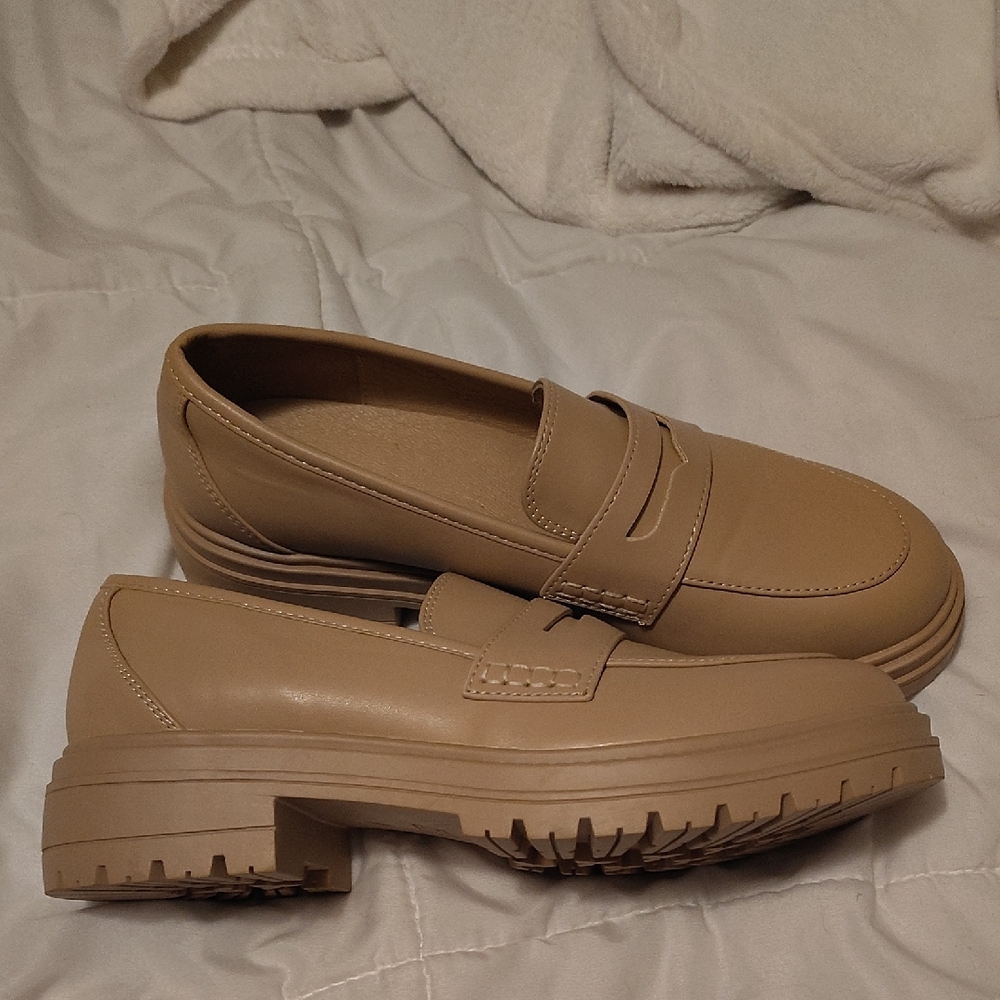 Elegant Women's Tan Slip-On Loafers - Picture 1 of 6